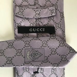 GUCCI GG Logo Purple Necktie MSRP: 547.00